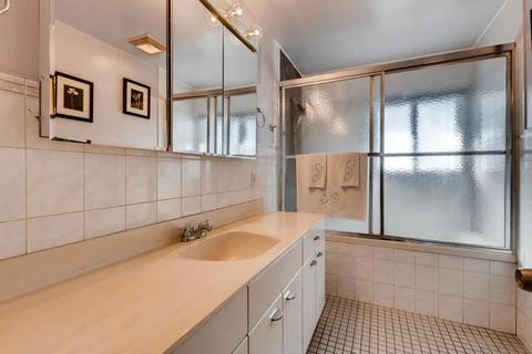 760 Devonshire Dr, Des Plaines, IL 60018 photo 16