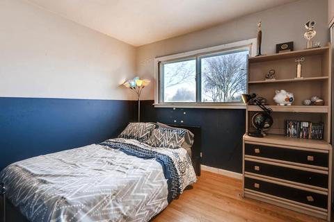 760 Devonshire Dr, Des Plaines, IL 60018 photo 15