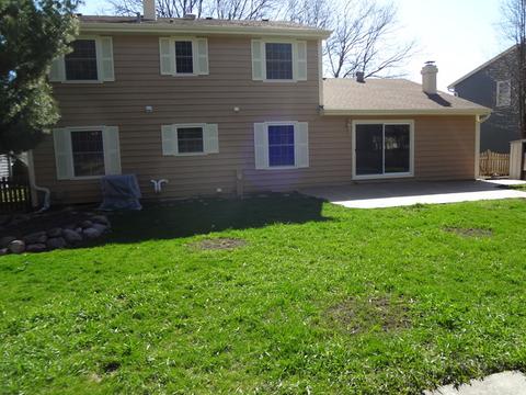 1390 Sheffield Dr, Elgin, IL 60123 photo 3