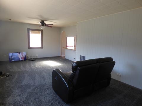 14849 Kenneth Ave, Midlothian, IL 60445 photo 3