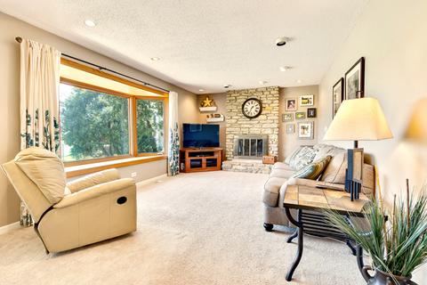 1125 Independence Dr, Bartlett, IL 60103 photo 6