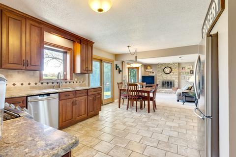 1125 Independence Dr, Bartlett, IL 60103 photo 4