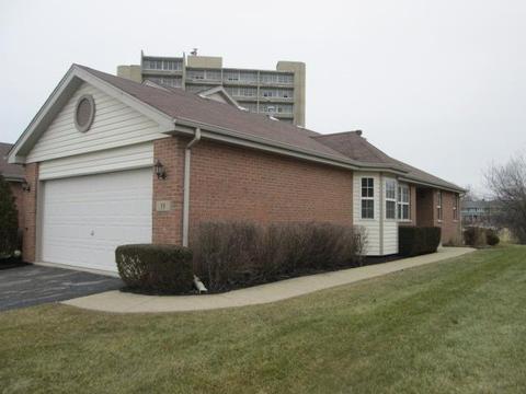 19 Cunningham Ln, Park Forest, IL 60466 photo 1