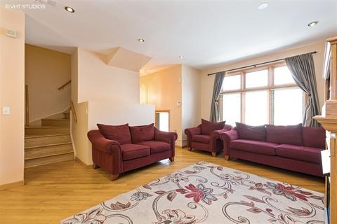 1129 E Hyde Park Blvd #A, Chicago, IL 60615 photo 4
