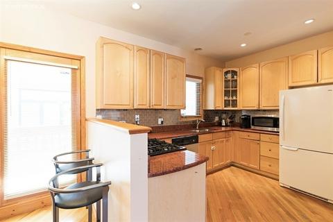 1129 E Hyde Park Blvd #A, Chicago, IL 60615 photo 5