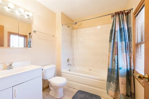 1129 E Hyde Park Blvd #A, Chicago, IL 60615 photo 10
