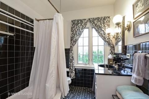 3214 Thayer St, Evanston, IL 60201 photo 13