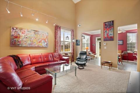 3896 Valhalla Dr, Elgin, IL 60124 photo 3