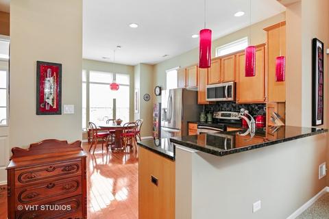 3896 Valhalla Dr, Elgin, IL 60124 photo 9
