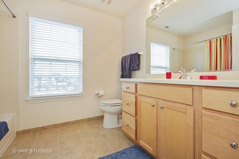 3896 Valhalla Dr, Elgin, IL 60124 photo 23