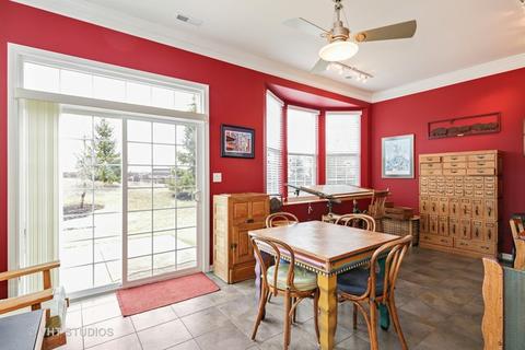 3896 Valhalla Dr, Elgin, IL 60124 photo 13
