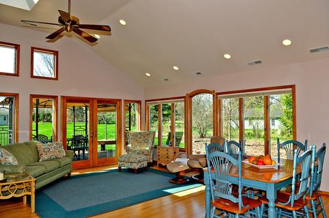 412 Pershing Ave, Wheaton, IL 60189 photo 9
