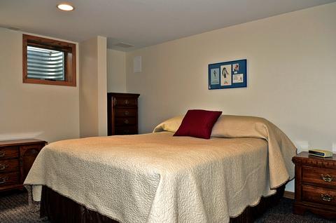412 Pershing Ave, Wheaton, IL 60189 photo 16