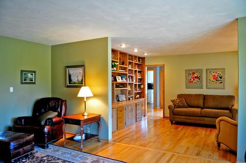 412 Pershing Ave, Wheaton, IL 60189 photo 6