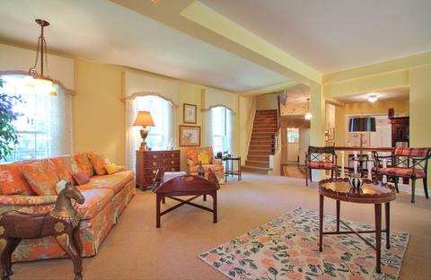 811 Normandy Ln, Glenview, IL 60025 photo 4