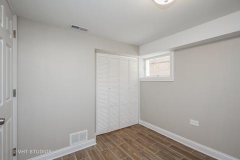 578 E 104th Pl, Chicago, IL 60628 photo 8
