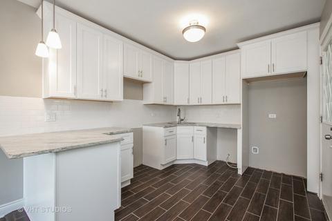 578 E 104th Pl, Chicago, IL 60628 photo 4