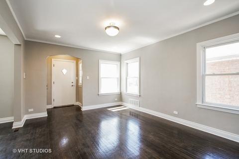 578 E 104th Pl, Chicago, IL 60628 photo 3