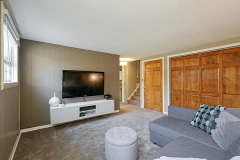 449 Hubbard Ave, Elgin, IL 60123 photo 11