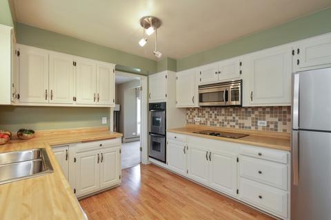 449 Hubbard Ave, Elgin, IL 60123 photo 7