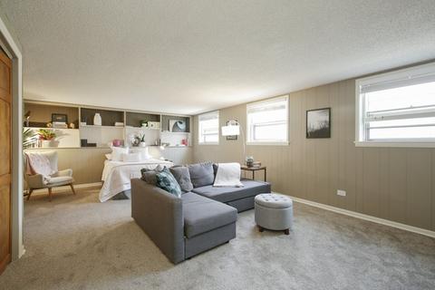 449 Hubbard Ave, Elgin, IL 60123 photo 9