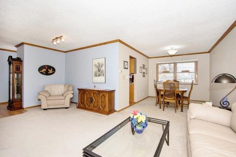 1027 Concord Dr, Bartlett, IL 60103 photo 3