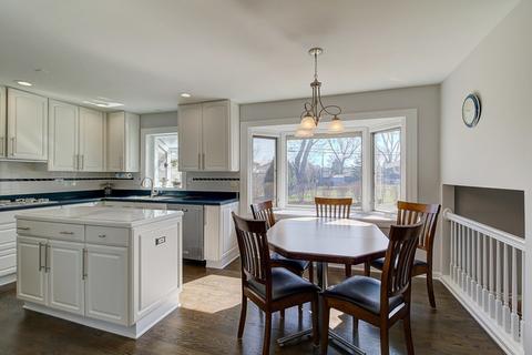 473 Eagle View Dr, Carol Stream, IL 60188 photo 4