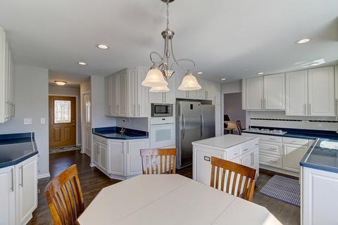 473 Eagle View Dr, Carol Stream, IL 60188 photo 6