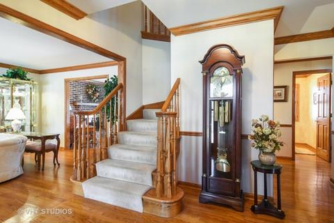 522 E Suffield Dr, Arlington Heights, IL 60004 photo 2