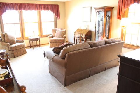 100 Brookside Dr, Elgin, IL 60123 photo 28