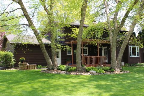 100 Brookside Dr, Elgin, IL 60123 photo 9