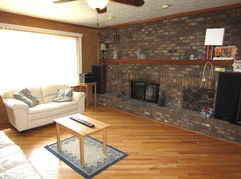 585 Jamison Ln, Hoffman Estates, IL 60169 photo 10