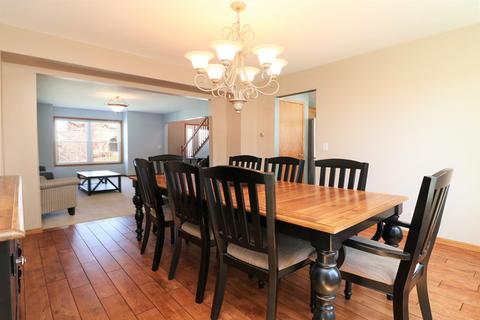 910 Casey Dr, Minooka, IL 60447 photo 5