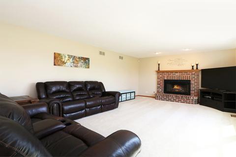 910 Casey Dr, Minooka, IL 60447 photo 11