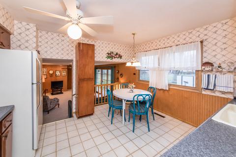 330 Jon Ct, Des Plaines, IL 60016 photo 8