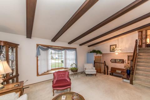330 Jon Ct, Des Plaines, IL 60016 photo 21