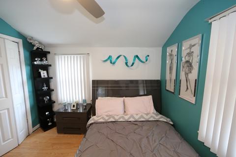 2152 E 100th St, Chicago, IL 60617 photo 10