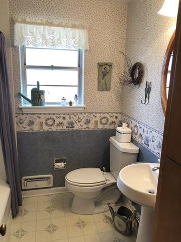 121 S Commonwealth Ave, Elgin, IL 60123 photo 14