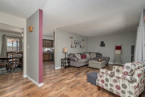 1259 Deerpath Dr, Morris, IL 60450 photo 2