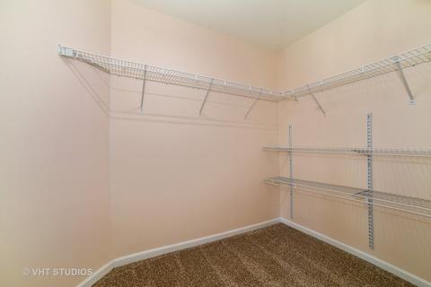 219 Hearthstone Dr, Bartlett, IL 60103 photo 9