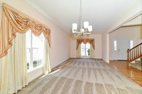 219 Hearthstone Dr, Bartlett, IL 60103 photo 3