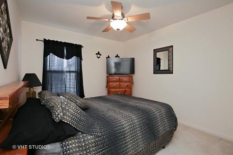 1109 Spinnaker St, Elgin, IL 60123 photo 16