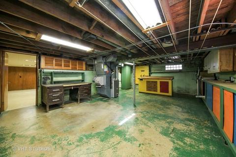 1823 E Illinois St, Wheaton, IL 60187 photo 13
