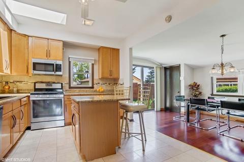 70 6th St, Wheeling, IL 60090 photo 4