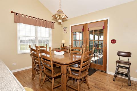 415 Bluffs Edge Dr, Mchenry, IL 60051 photo 10