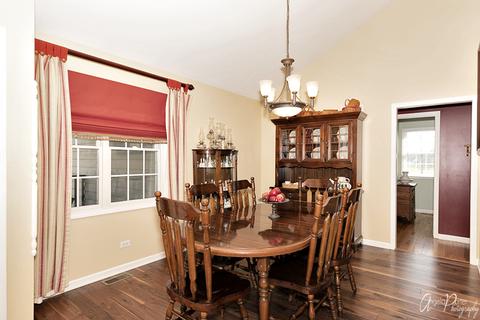 415 Bluffs Edge Dr, Mchenry, IL 60051 photo 3