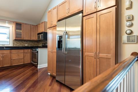 10165 Potter Rd, Des Plaines, IL 60016 photo 13