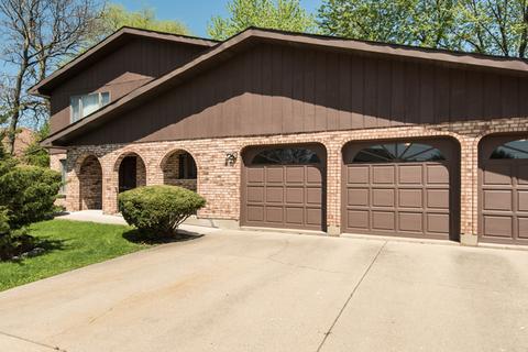 10165 Potter Rd, Des Plaines, IL 60016 photo 2