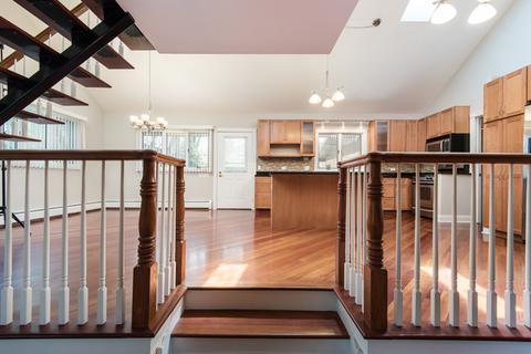 10165 Potter Rd, Des Plaines, IL 60016 photo 10