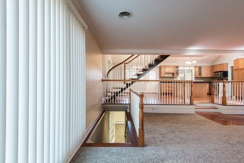 10165 Potter Rd, Des Plaines, IL 60016 photo 11